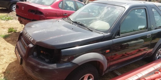 Land Rover Freelander 2.0 td hinyosan elad
