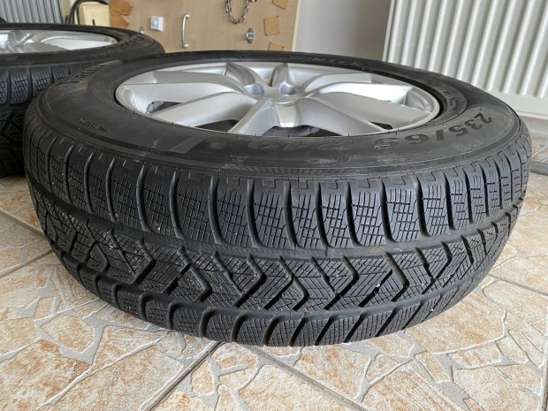 Land Rover Range Rover felni 5x120 Pirelli Scorpion tli gumi 