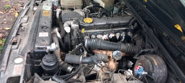 Land rover discovery 2.5tdi alkatrészek