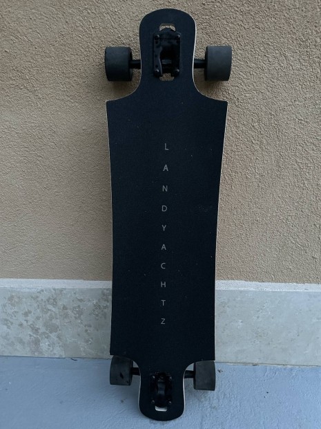 Landyachtz longboard elad