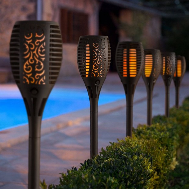 Lángokat imitáló 6 db napelemes szolár LED lámpa - fekete - 450x100mm