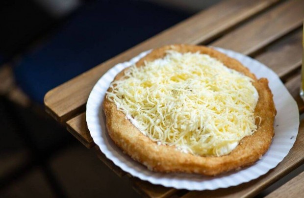 L�ngosoz� �zlet�nkbe elad�t keres�nk