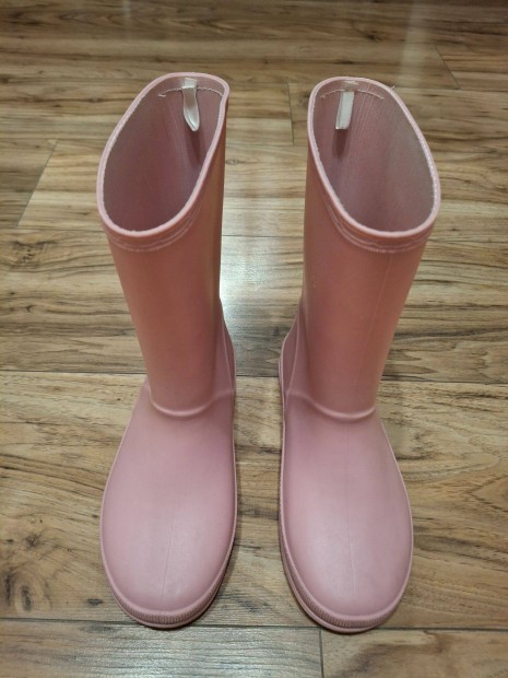 L�ny 35-�s r�zsasz�n gumicsizma