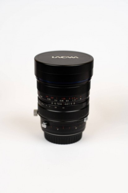 Laowa 15mm f/4.5 Zero-D Shift (Canon EF)