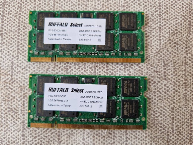 Laptop 2 * 1 GB DDR2 667 MHz memória