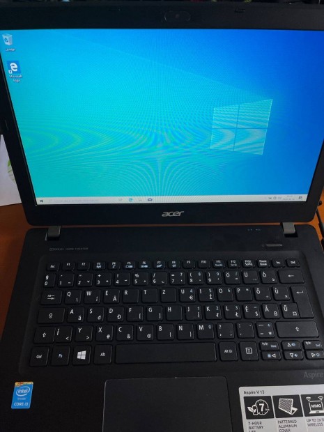 Laptop Acer Aspire V13