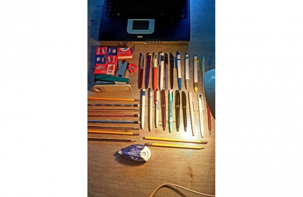 Laptop Asus L4L 2.4ghz + irodai kellkek,fotk!.Foxpost az rban.!