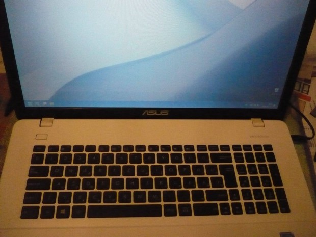 Laptop Asus X751N 17,3"