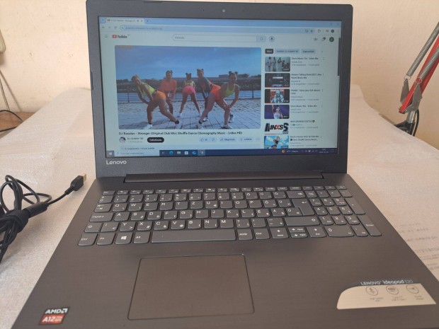 Laptop Lenovo 16.6", fullhd i3