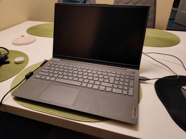 Laptop Lenovo Ideapad 5 15IIL05