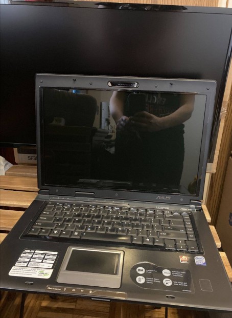Laptop + monitor alkatrszek