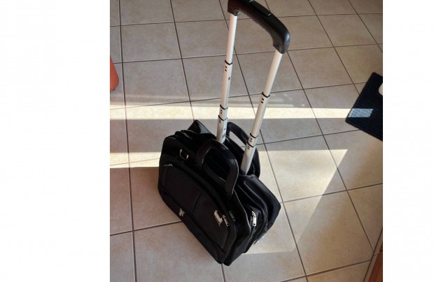 Laptop gurulós utazótáska vadonatúj