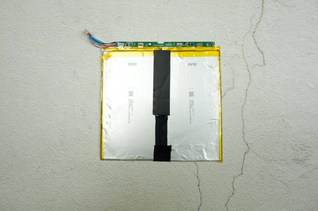 Laptop notebook akkumultor vlheten hibs 3.7V 16.7Wh LWN16