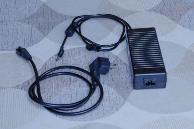 Laptop tpegysg adapter 19V 6.3A 120W