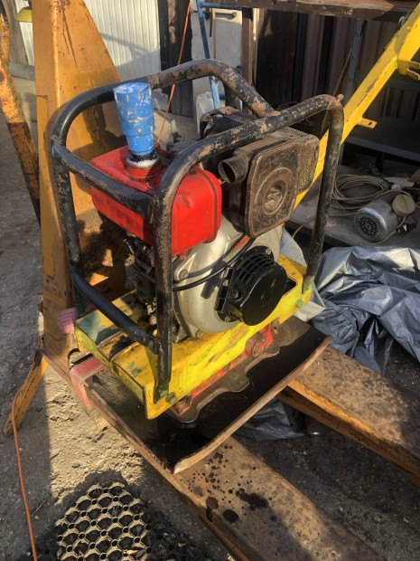 Lapvibrtor Yanmar diesel