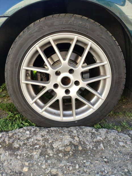 Lassa sport nyári gumi 235/45/17