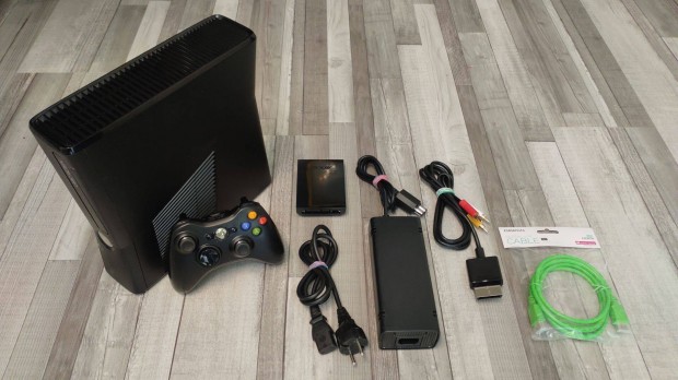 Last Minute!Xbox 360 S Slim Konzol 250gb HDD+Ajándék Játék!