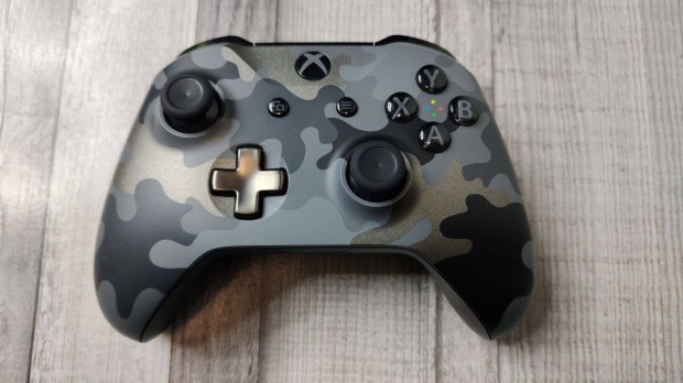 Last Minute!Xbox One És Xbox Series Valamint PC:Terepmintás Kontroller
