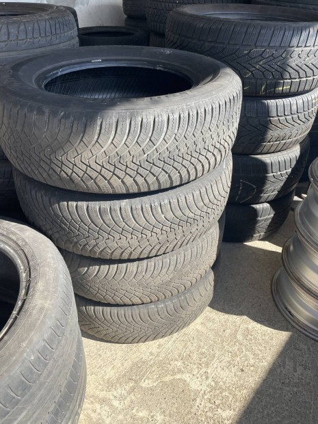 Laufen 215/65/R16 téli szett