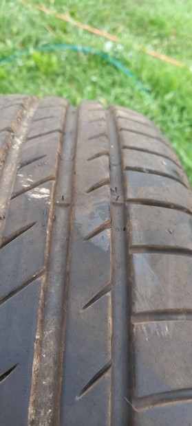 Laufen nyári gumi 195/50 R15