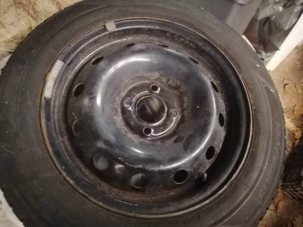 Laufen tli gumik 205/65/15-sek felnin Renault Cliohoz eladk