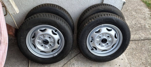 Laufenn 155/70 R13 4x114.3 Suzuki Swift használt téli gumi felnivel