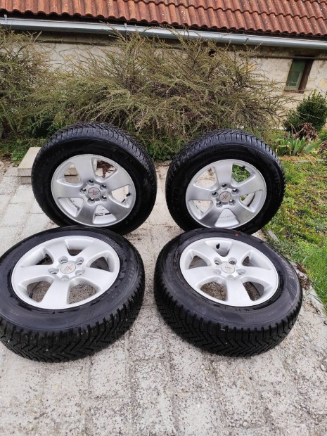 Laufenn 195 65 R15 M+S gumi Toyota Mazda Alufelnin 