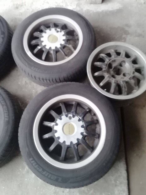 Laufenn 4 db ny�ri gumi alufelnire szerelve elad�