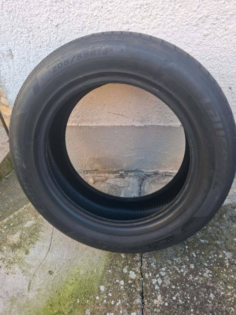 Laufenn 4db ny�ri gumi