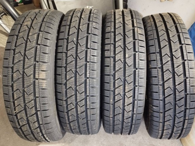 Laufenn Fit Van 205/75 R16 C Új téli gumiabroncs garnitúra
