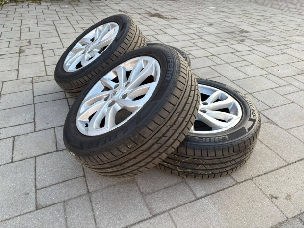 Laufenn S Fit EQ+ ny�ri gumi szett 205/55 R16