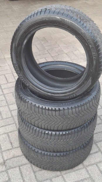 Laufenn i Fit+ használt téli gumiabroncs garnitura 215/50 R17