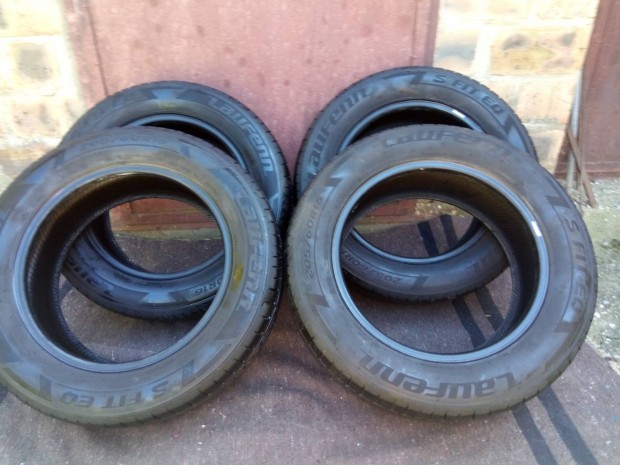 Laufenn nyári gumi 205/60 R16