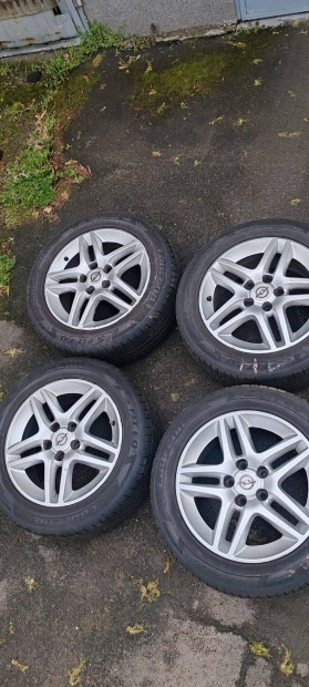 Laufenn ny�ri gumi + alufelnik