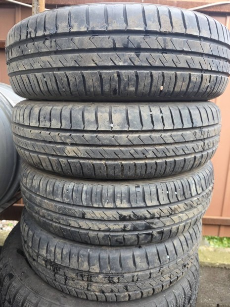 Lauffen 155/70 13 nyrigumi szett