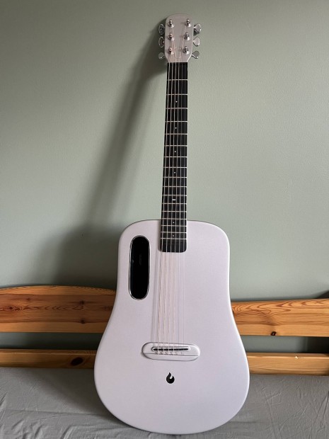 Lava Music ME air Carbon Silver elektroakusztikus gitár garanciális