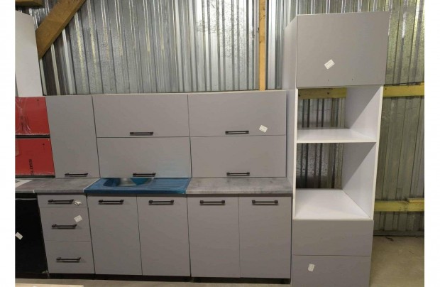 Láva konyha szürke színben mosogatótálcával Áruhitelre is