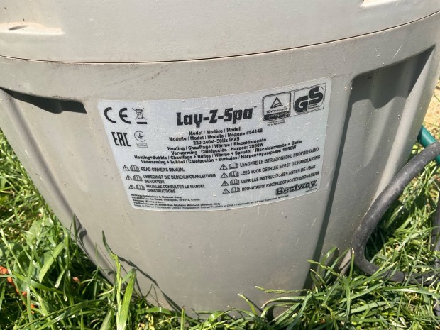 Lay-Z Spa gépészet használt jelképes összegért (Budaörs)