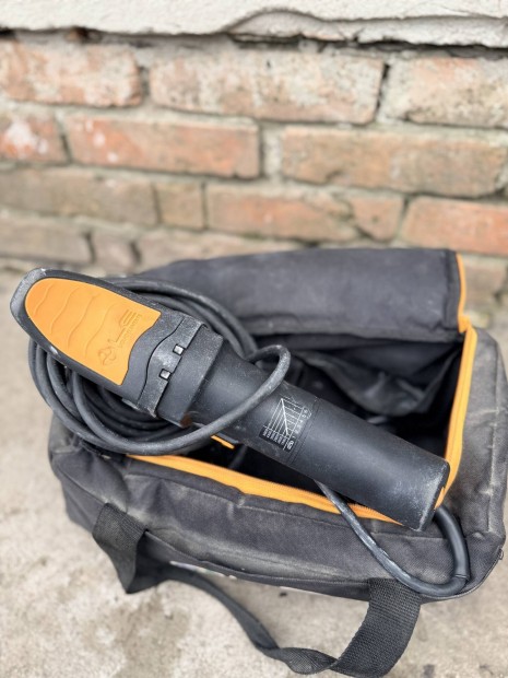 Le t2000 pol�roz� 