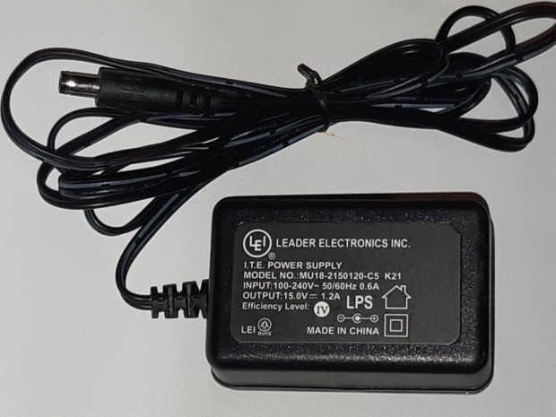 Leader DC adapter 15V / 1,2A mkd