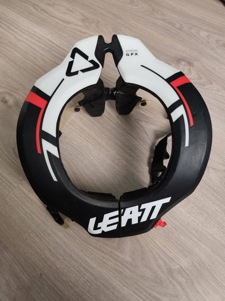 Leatt junior nyakvédő 3.5