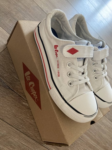 Lee Cooper kisfi fehr tornacip 32 32-es