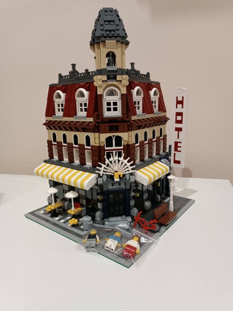 Lego 10182 - Caf Corner