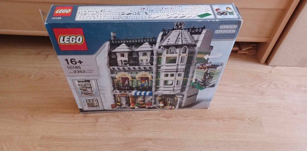 Lego 10185 green grocer modular