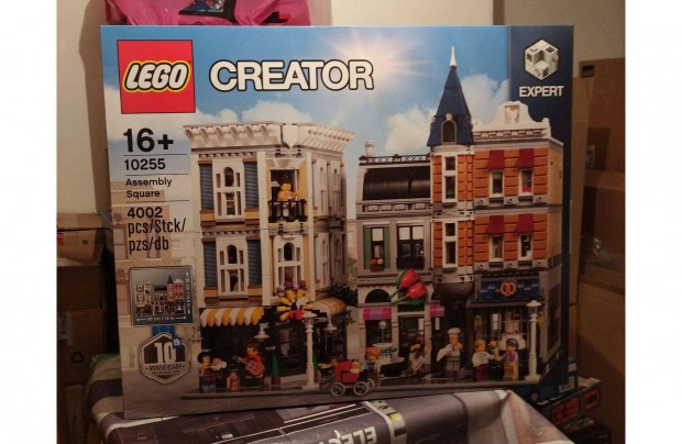 Lego 10255 Assembly square bontatlan