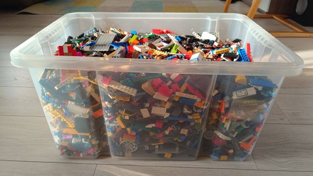 Lego 12kg. -