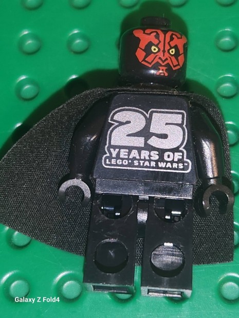 Lego 25 dik vfordulos minifigura Darth Maul 