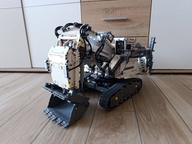 Lego 42100 Liebherr R9800