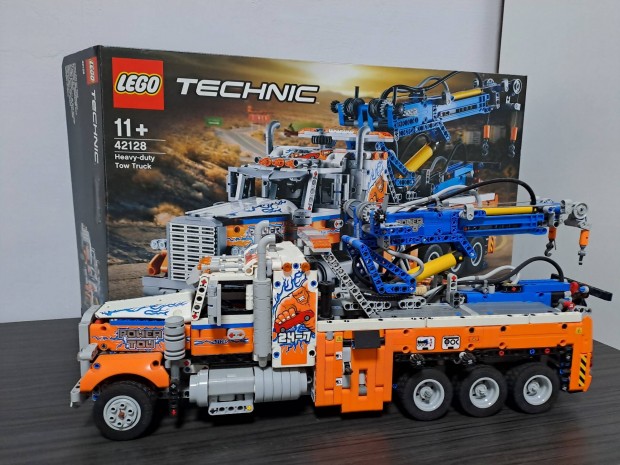 Lego 42128 Heavy-Duty Tow Truck