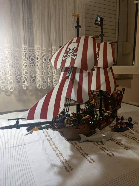 Lego 6243 Brickbeard's Bounty